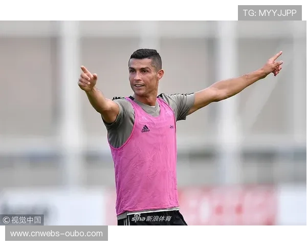 意甲与摄影机构合作，视觉内容创作