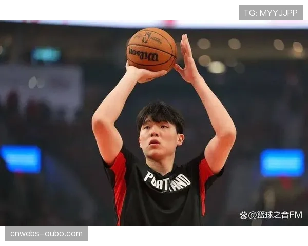 特写：杨瀚森关键时刻连续护框成功，帮助青岛国信水产守住季后赛席位